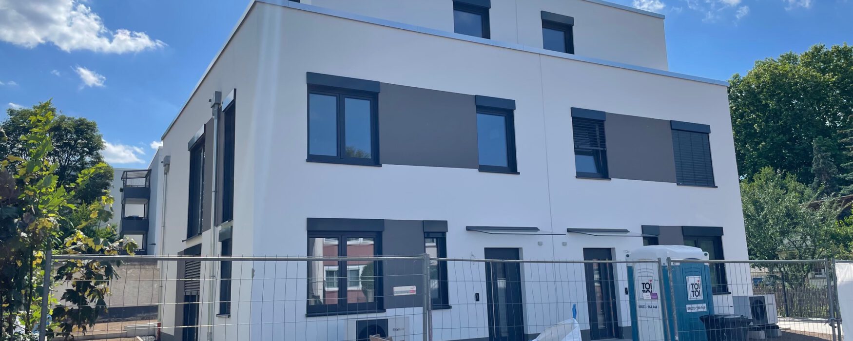 VERTRIEBSBEGINN WOHNEN MIT ANSPRUCH & STIL DHH IN MAINZ-WEISENAU